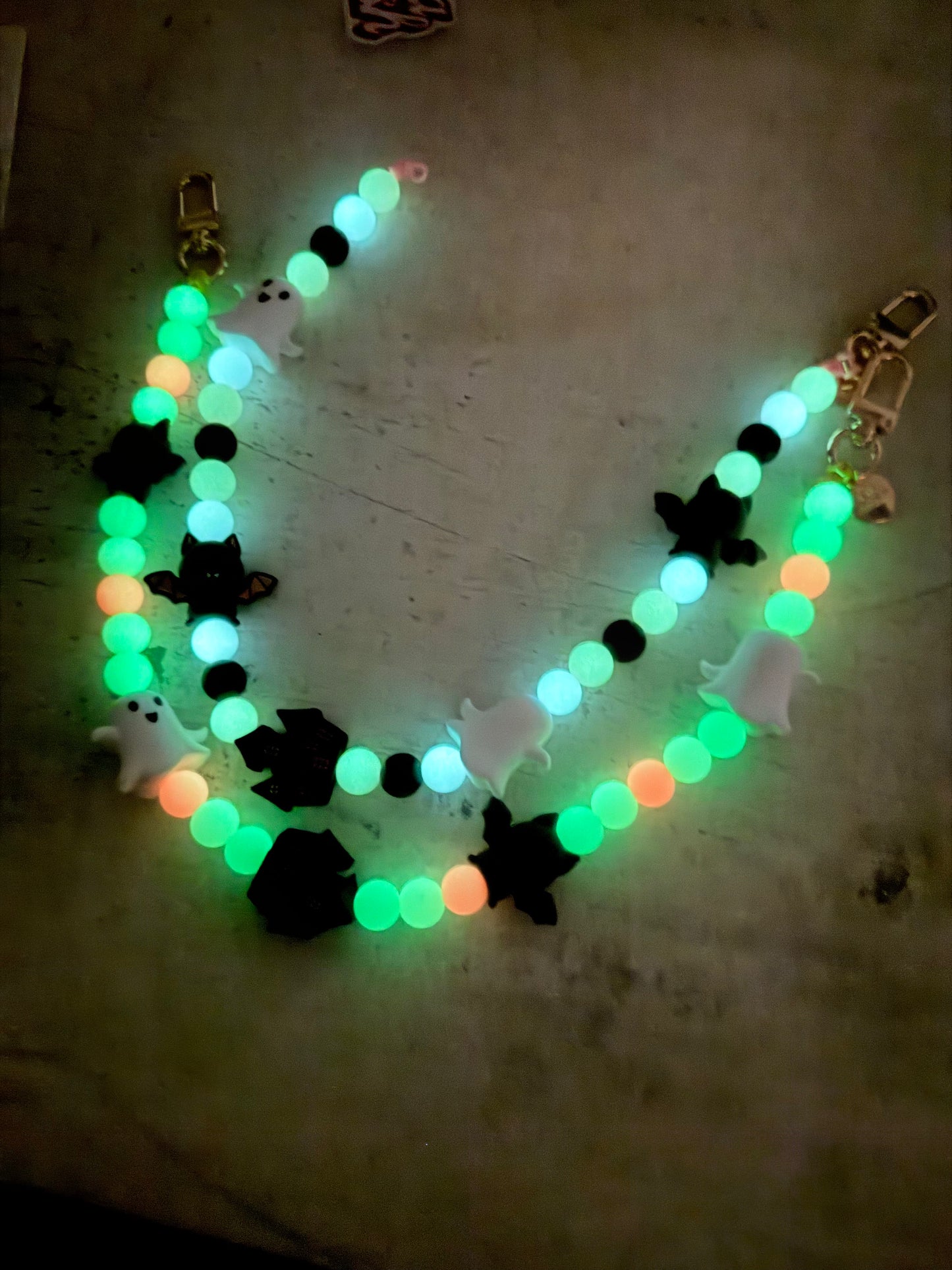 Gold Blush Spooky Glow Bag Chain – Glow-in-the-Dark Silicone Beaded Bag Chain